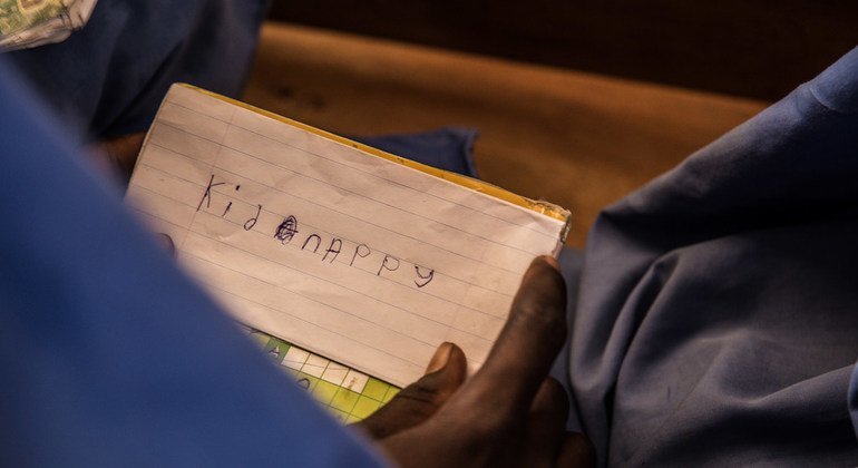 一名尼日利亚学童流露出对遭绑架的深切恐惧。